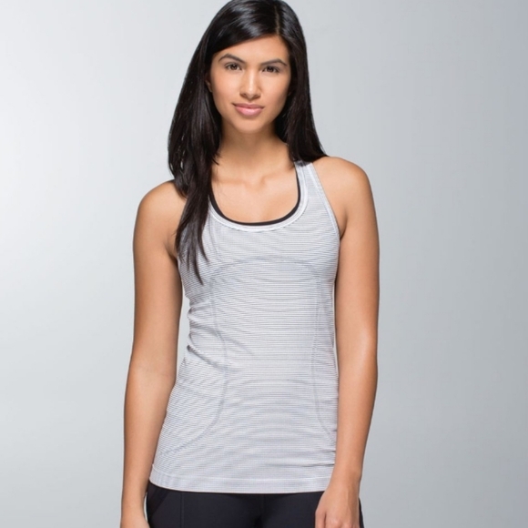 Lululemon Run: Swiftly Tech Racerback. Striped. Black and white. Size 6. - Picture 1 of 10